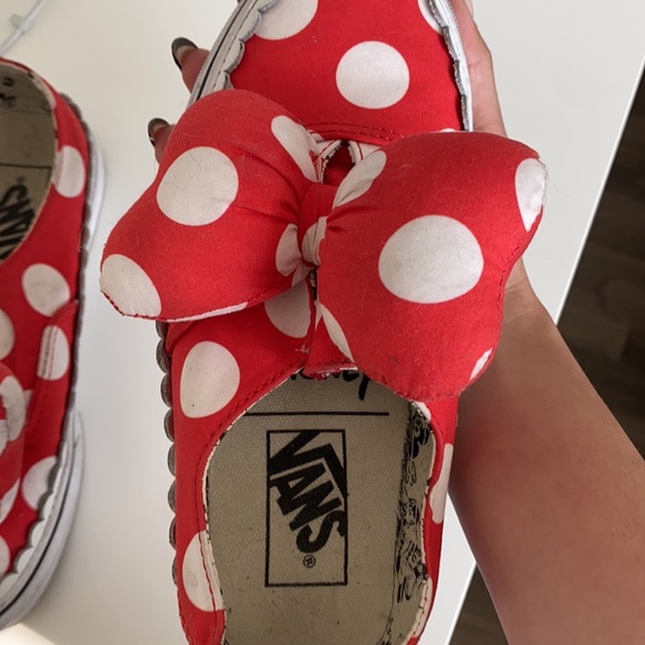 Disney X vans Collab - Picture 2 of 4